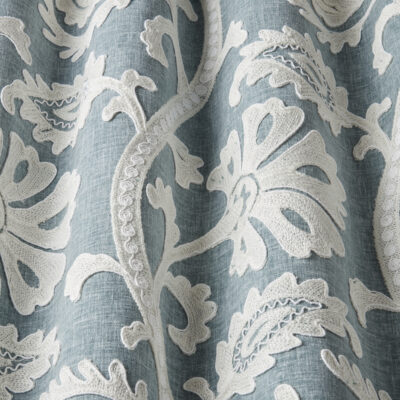 Il Seraph swatch